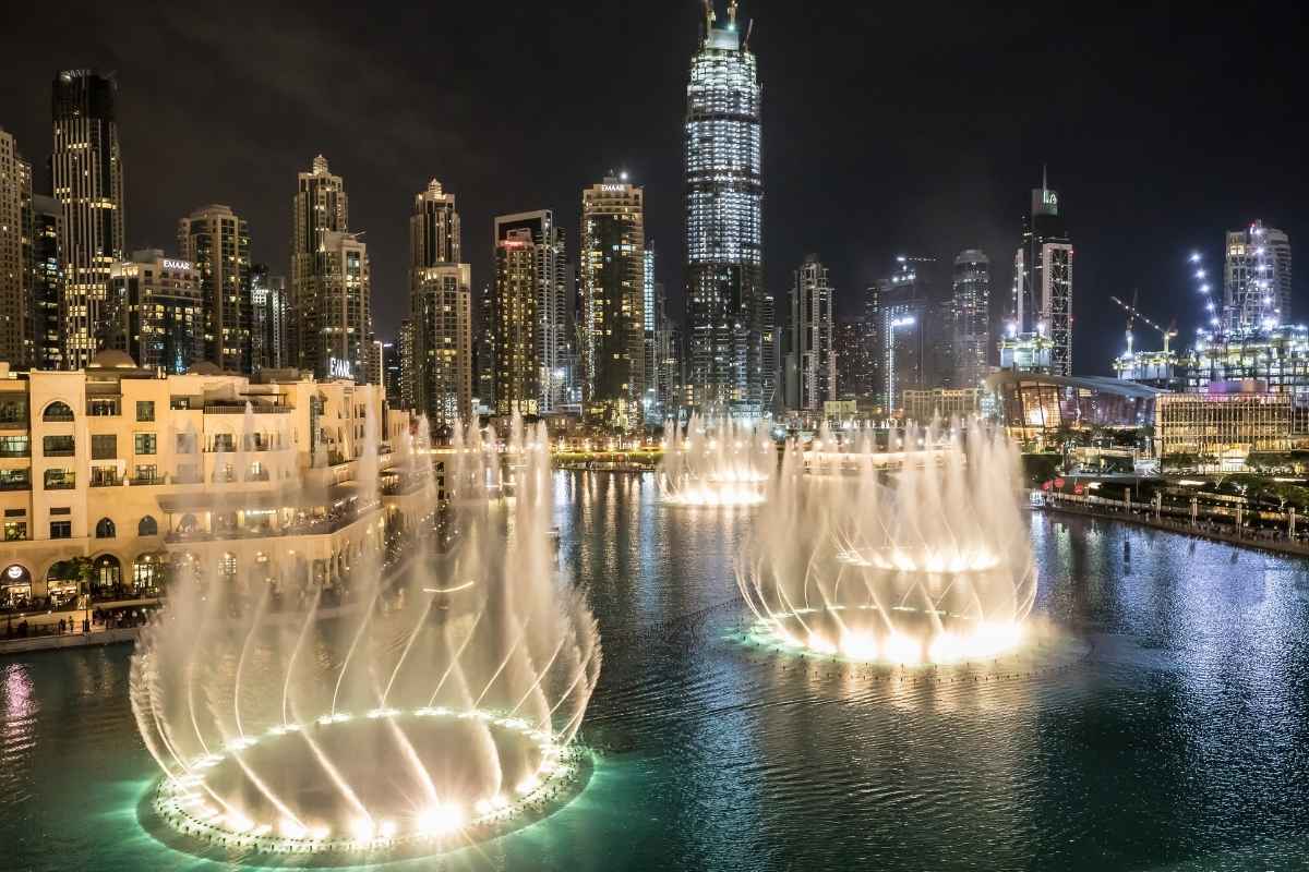 Explore The Dubai Mall & Dubai Fountain Show Things to Do in during Eid Holidays